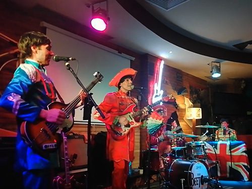 The Beetoes “Tributo”