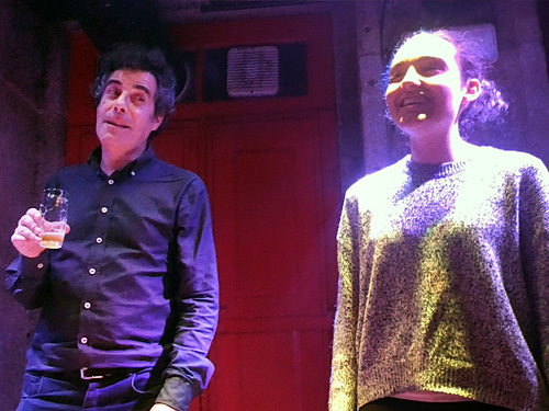 PERFORMANCE POÉTICA <span class="pt_splitter pt_splitter-1">"To a Green God" <span class="pt_splitter pt_splitter-2">Noite de Poesia Pinguim Café</span></span>