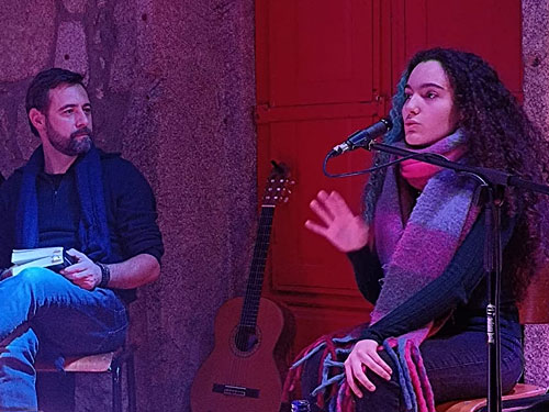 PERFORMANCE POÉTICA <span class="pt_splitter pt_splitter-1">"A vida real" <span class="pt_splitter pt_splitter-2">Noite de Poesia Pinguim Café</span></span>