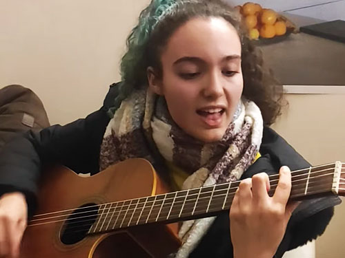 PERFORMANCE POÉTICA <span class="pt_splitter pt_splitter-1">"Vários Poemas" <span class="pt_splitter pt_splitter-2">Noite de Poesia Circo de Ideias</span></span>