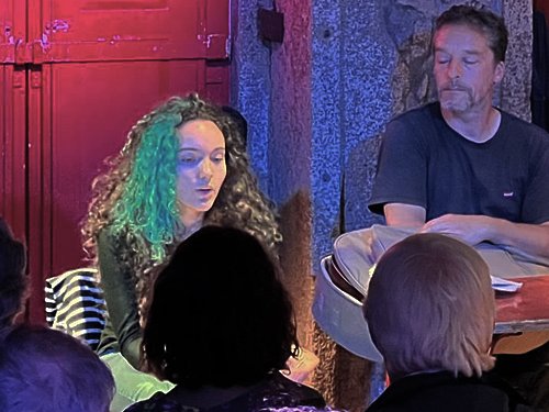 PERFORMANCE POÉTICA “O Touro”