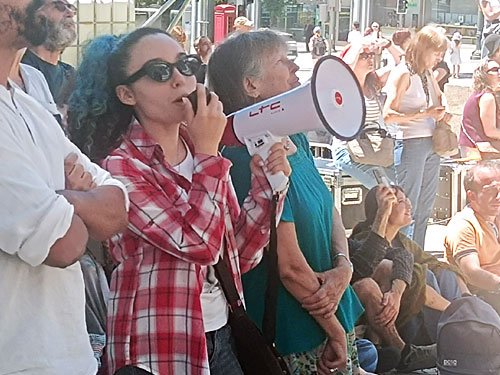 PERFORMANCE POÉTICA<span class="pt_splitter pt_splitter-1"> "Poesia sai à rua" <span class="pt_splitter pt_splitter-2">Festival Babell</span></span>