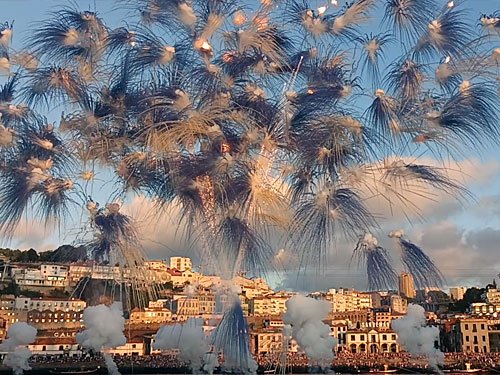 Performance "One Page" <span class="pt_splitter pt_splitter-1">Cai Guo-Qiang</span>