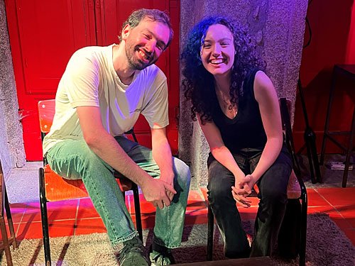 PERFORMANCE POÉTICA<span class="pt_splitter pt_splitter-1"> "O último encontro" <span class="pt_splitter pt_splitter-2">Noite de Poesia Pinguim Café</span></span>